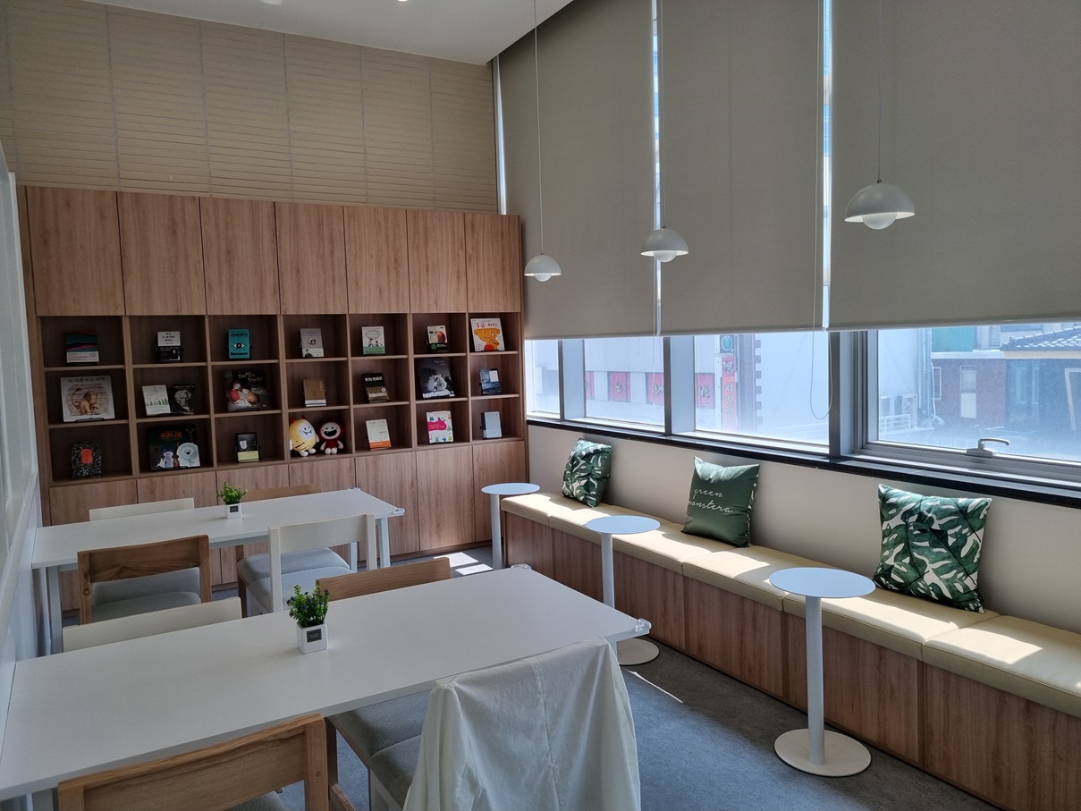 [마포구]합정복지센터 맘카페(독서, 컴퓨터 공간) (마포구 여성 전용)