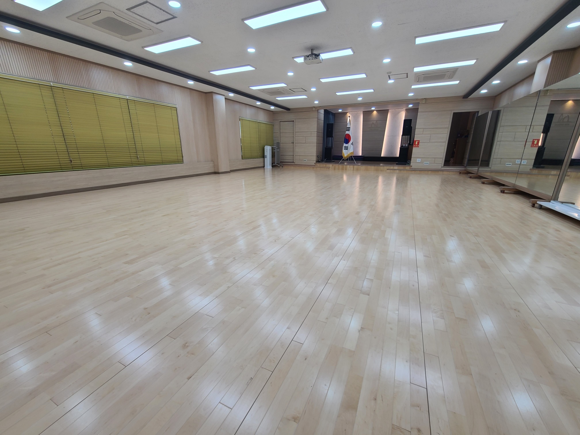 서초구 서초2동 대강당
