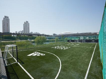 풋살경기장A(구일역하부) 사진